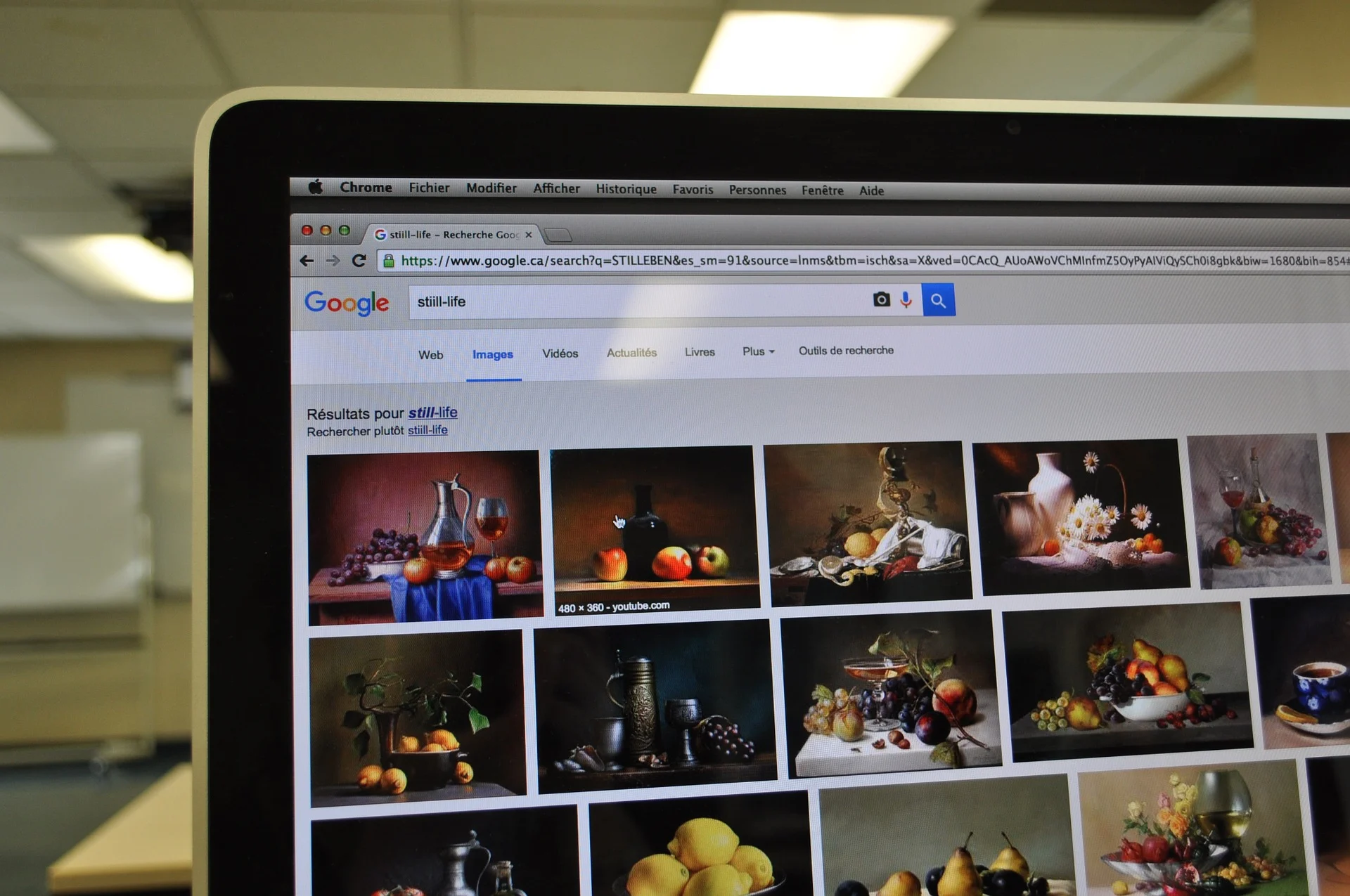 How to find similar photos with image search